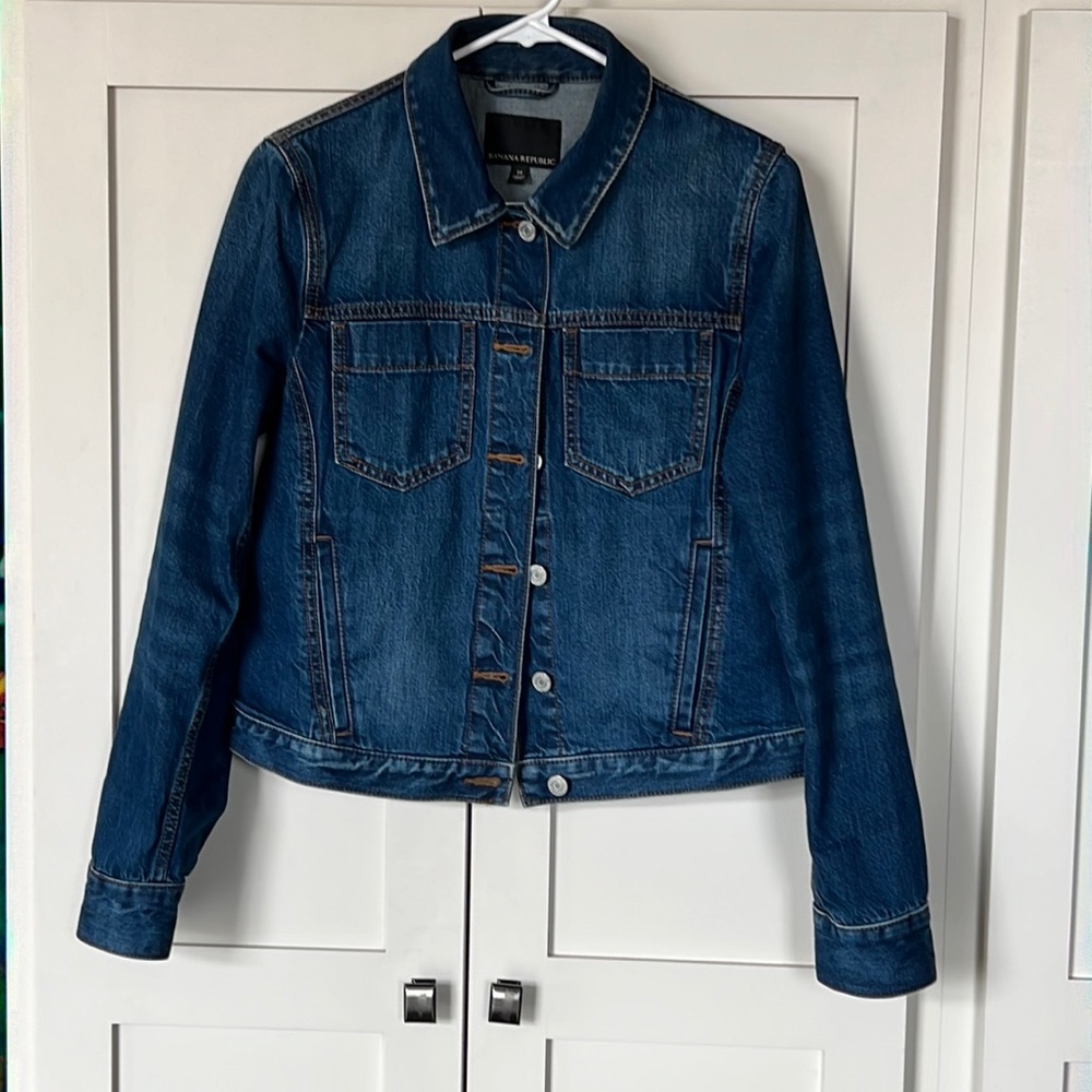 Womens Banana Republic denim jacket, size med